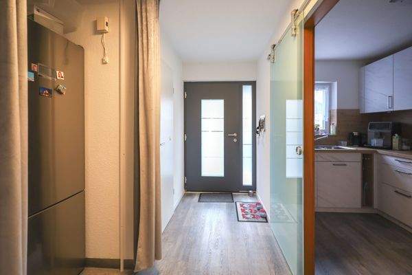 Flur Haupteingang EG