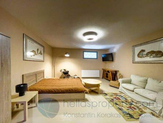 img_d27dee83-6163-489c-aabb-06df305edf18