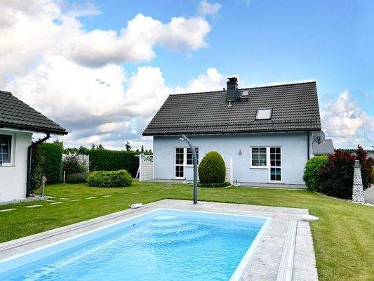 Truemper-Immobilien-Ferienhäuser mit Pool in Kolczewo00019