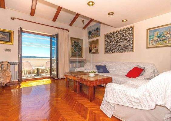 Die zweite Wohnung ist genauso hell und freundlich