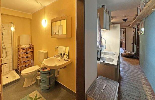 Küche und Duschbad Keller