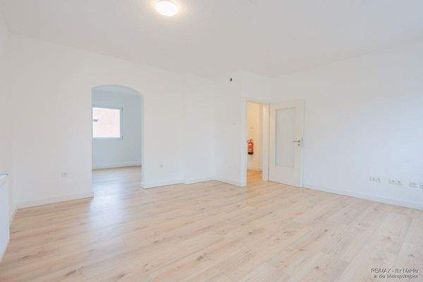 Wohnzimmer Küche Flur 1. OG