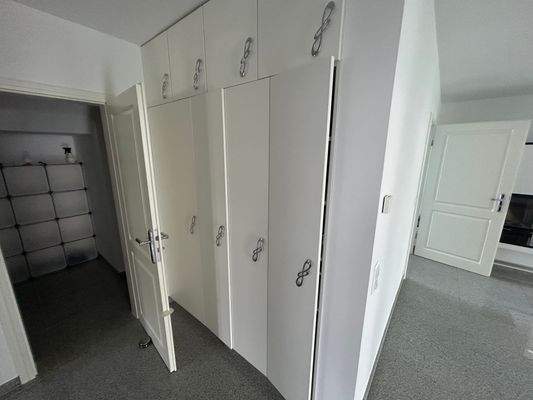Einbauschrank.jpg