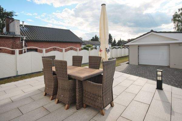 Die Sonnenterrasse.jpg