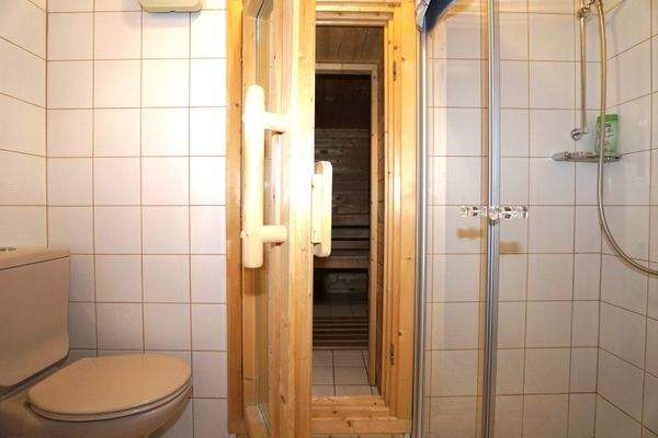 UG Sauna Dusche