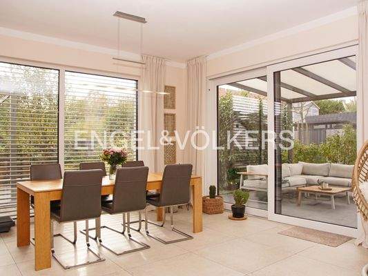 Essbereich in Richtung Terrasse