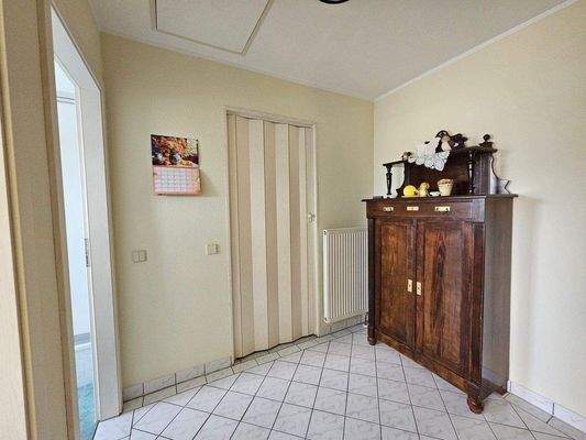 Flur im Dachgeschoss.jpg