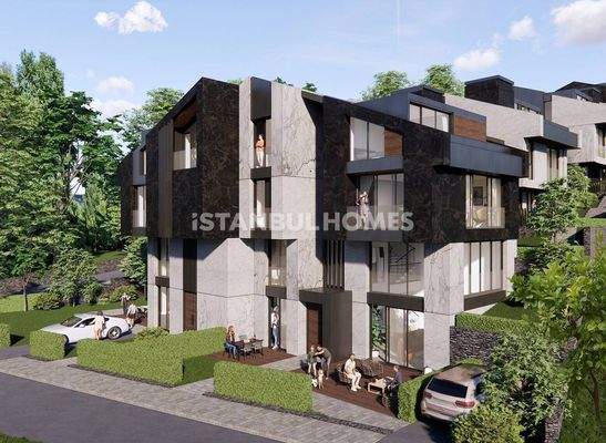 Houses in a Boutique Complex in Istanbul Sarıyer