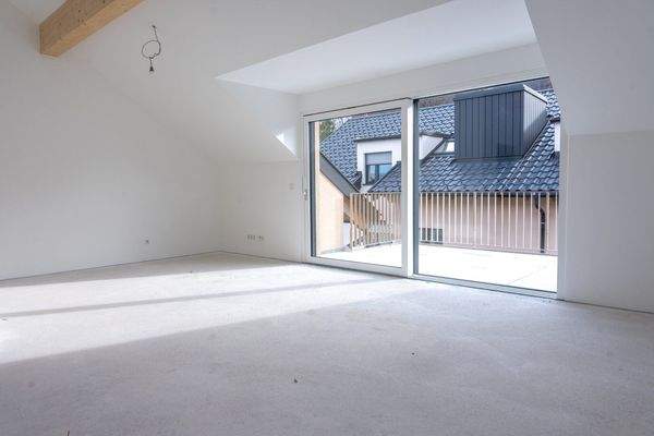 Lichtdurchfluteter Wohnbereich