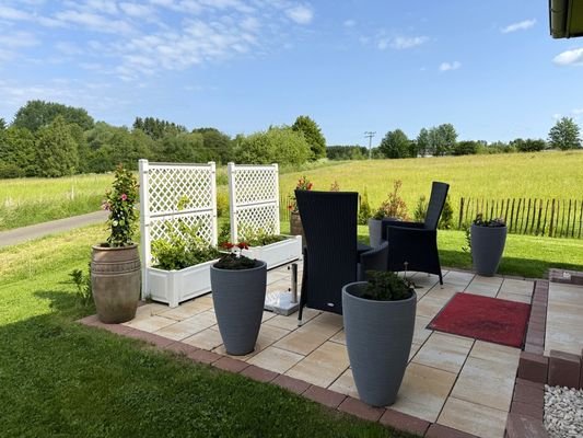 Nach Westen ausgerichtete Terrasse