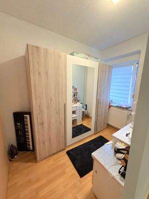 Schlafzimmer 2 Ankleidezimmer im OG