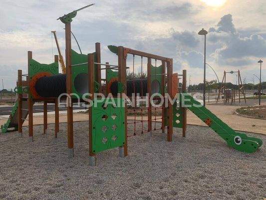 Stylish and Spacious Villas with Modern Design in Roldan