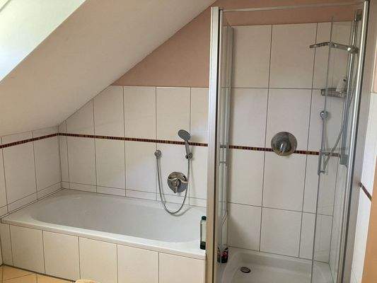 Badezimmer im Dachgeschoss