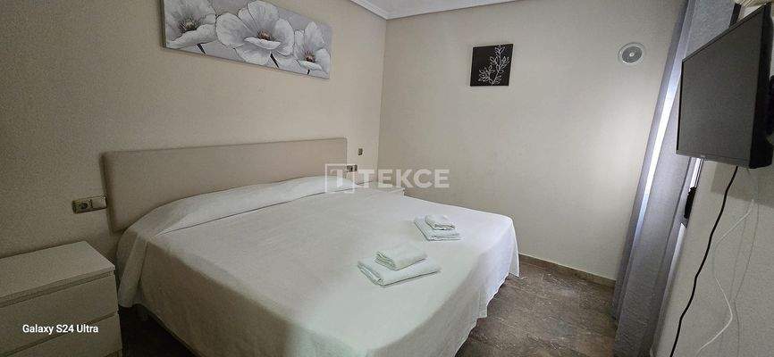 Traditional Apartments with Terraces in Central Torrevieja