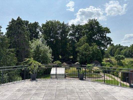 Dachterrasse Gartenblick