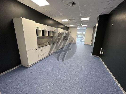 INFOS UNTER: 06171-586000