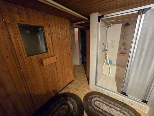 Sauna + Dusche (1).jpg