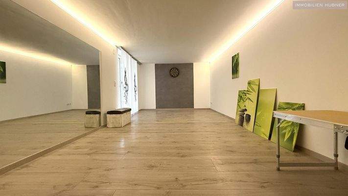 Yoga-Zimmer im Untergeschoß