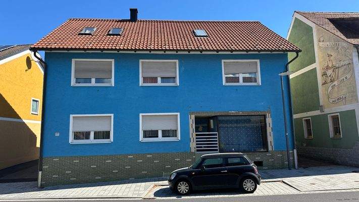 Wohn- und Geschäftshaus