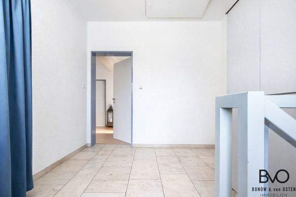 Treppenhaus und Eingangsbereich