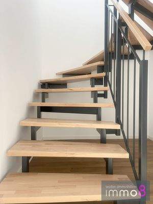 Offene, moderne Treppe
