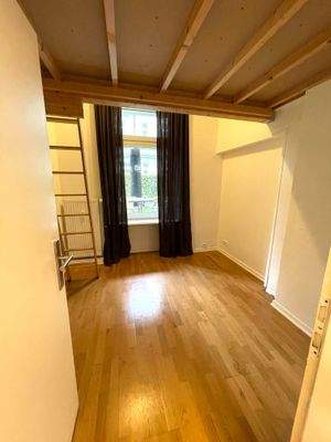 24-09-24 15-47-21 0180.jpg