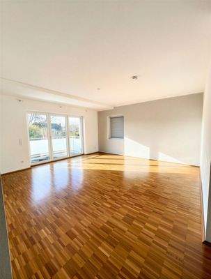 Wohnzimmer I OG rechts 