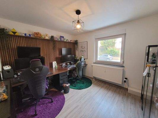 Büro- oder Kinderzimmer.jpg