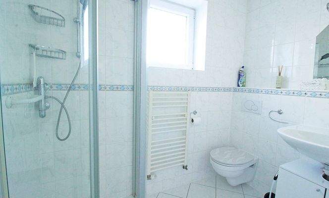 Duschbad im Erdgeschoss