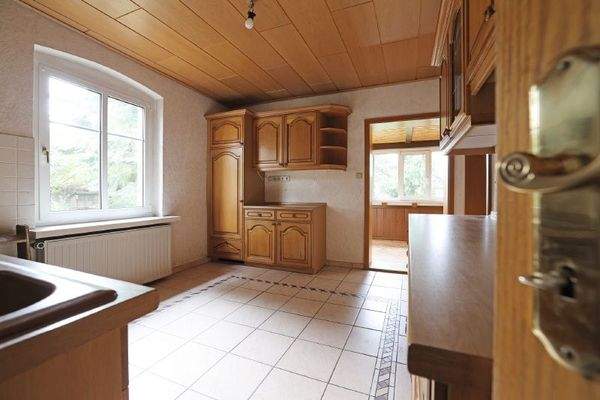 Küche mit Blick zur Diele