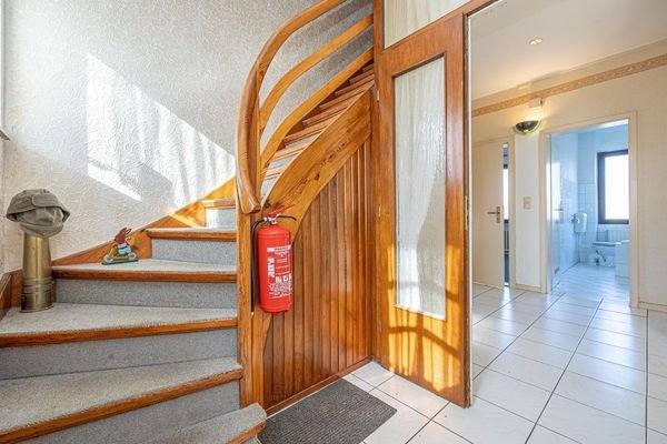 Aufgang zur 2. Wohnung