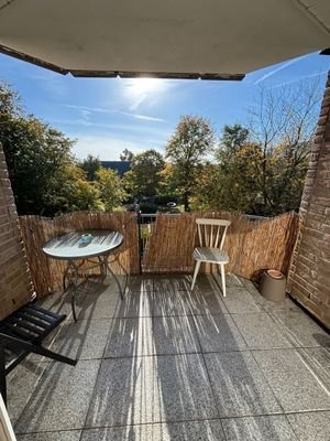 Südbalkon mit Blick ins Grüne