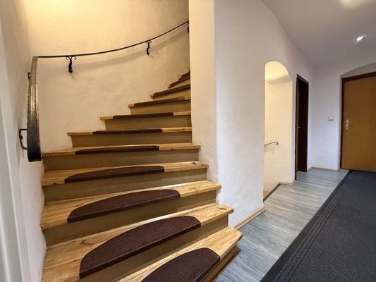 Treppe zu Top 3