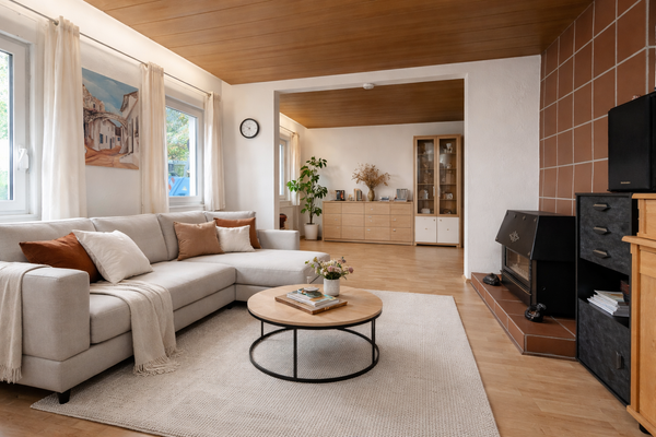 mögliche Einrichtung Wohnzimmer (KI)