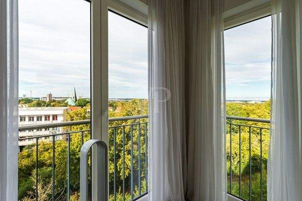 AUSBLICK MASTER BEDROOM