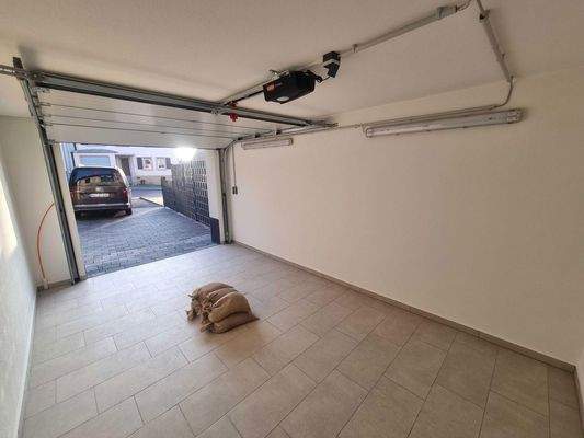 Glasfaseranschluss in Garage