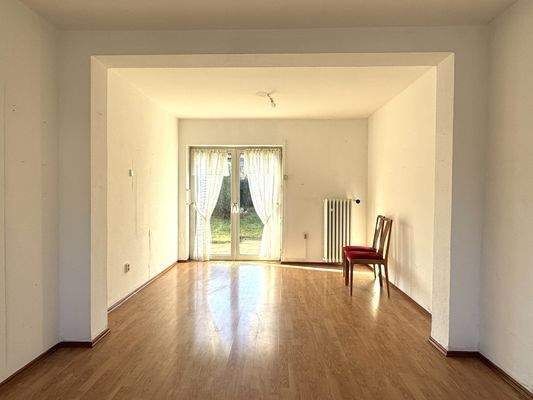 Wohnzimmer Ansicht 1