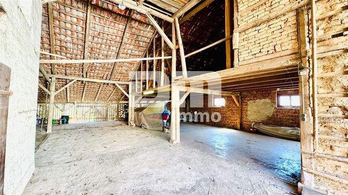 Nebengebäude 3 Scheune Innen