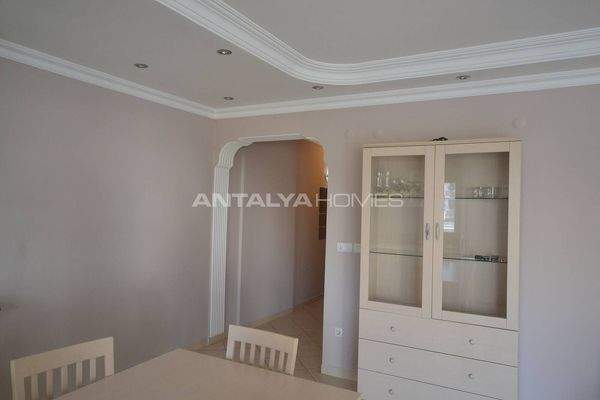Apartment in Begonvil Complex with Pool in Alanya Oba