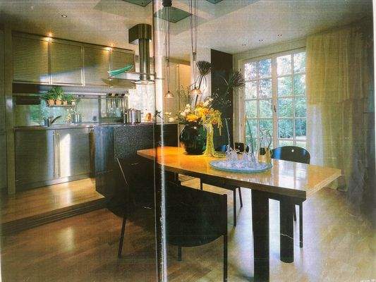 KÜCHE MIT SITZPLATZ