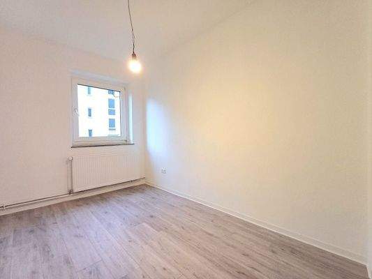 20251128_100023_resized