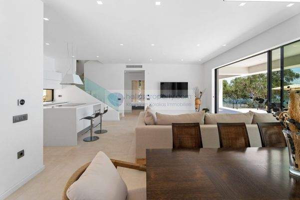 C2972 Villa Nissaki (9)