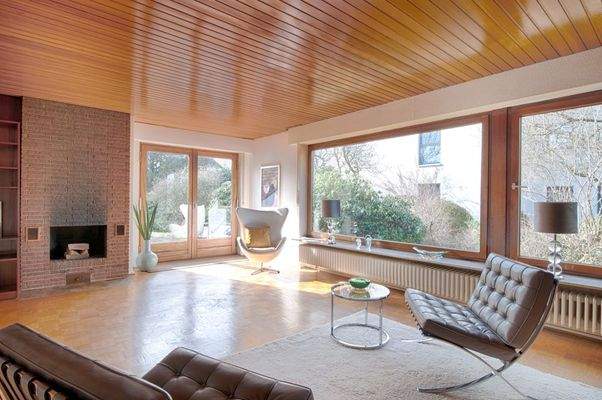 Wohnbereich mit Zugang auf die Terrasse