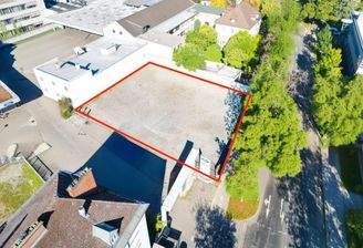 Luftbild mit eingezeichnetem Grundstück