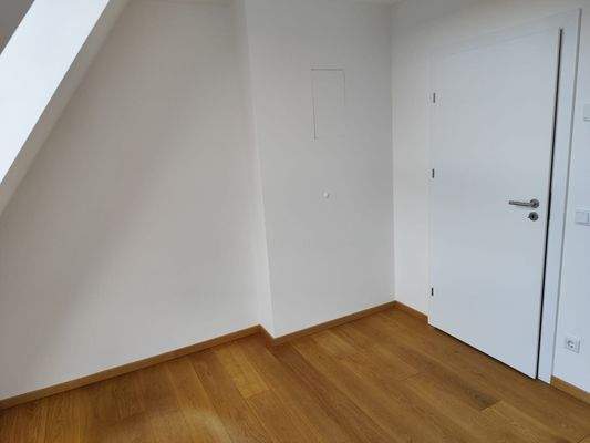 Kinderzimmer Büro.jpg