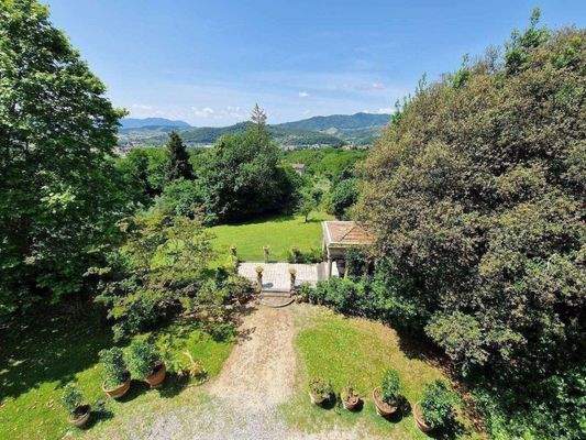 -04_Herrschaftliche VillaToskana.jpg