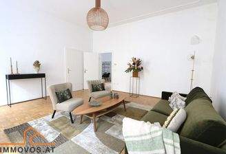 ger&#228;umiges Wohnzimmer