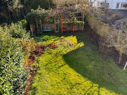 8. Bilck in den Garten.JPEG