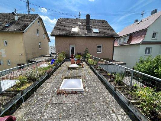 Terrasse über dem Mittleteil