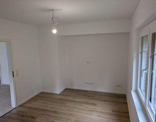 Wohnzimmer EG (2).jpg